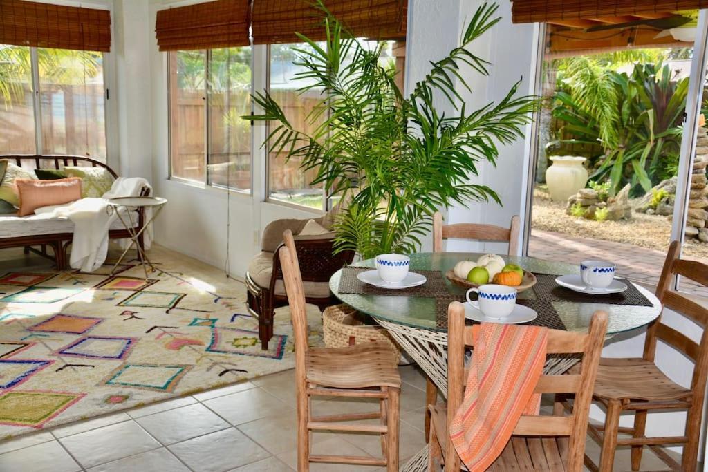 Tropical Island Escape Near Disney, Beach, Cruise Merritt Island المظهر الخارجي الصورة